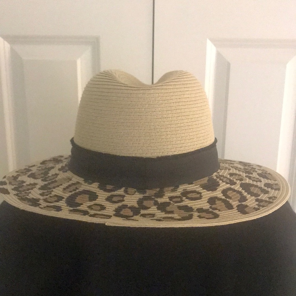 San Diego Hat Company Tan Straw Hat with Black Leopard Brim